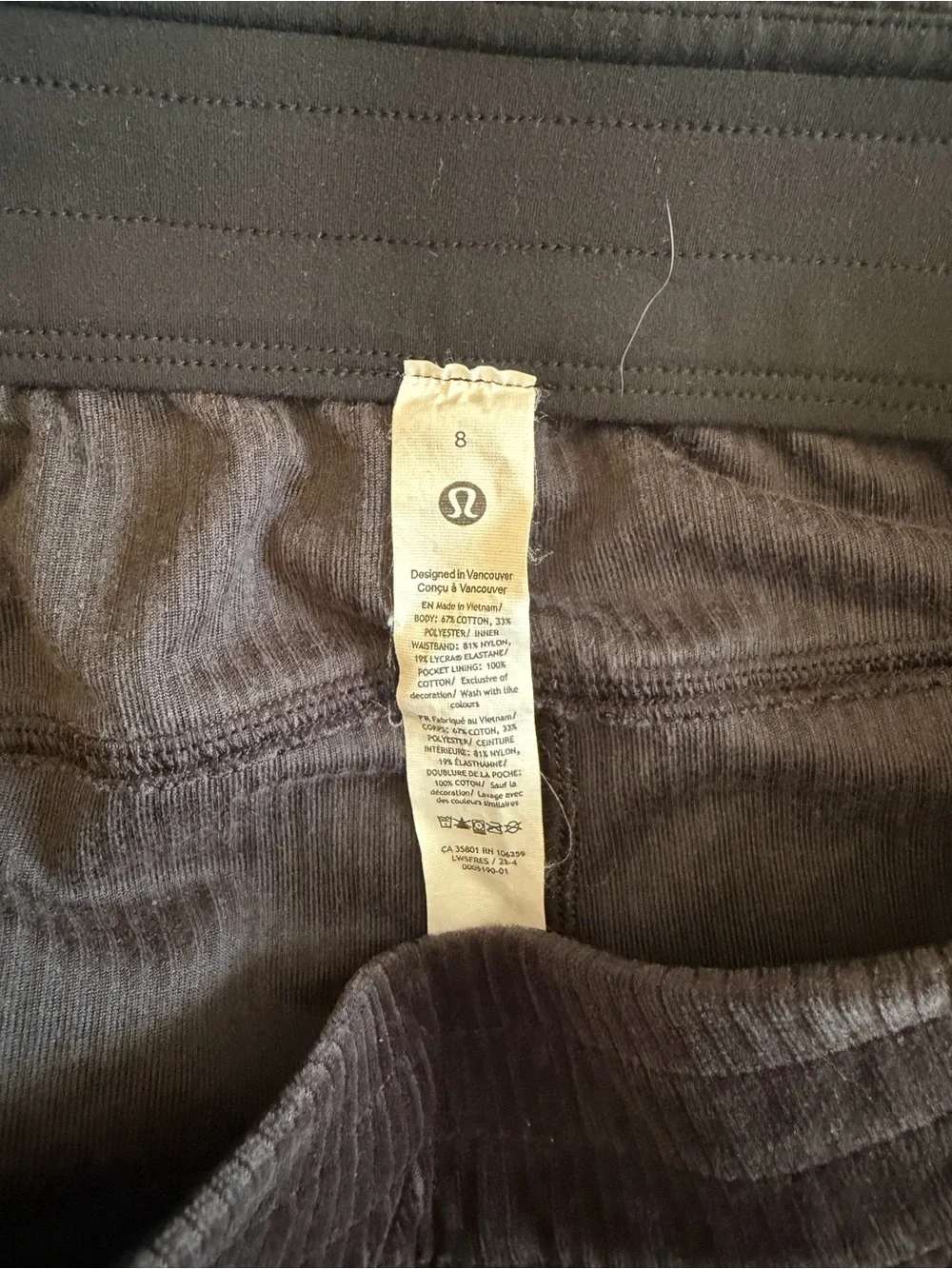 Lululemon Scuba Mid-Rise Wide-Leg Pant Velvet Cord black sz 8